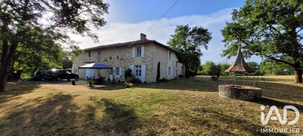 Maison à vendre 8 pièces 175 m² Terres-de-Haute-Charente