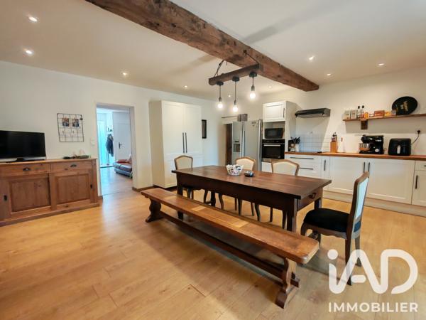 Maison à vendre 8 pièces 175 m² Terres-de-Haute-Charente