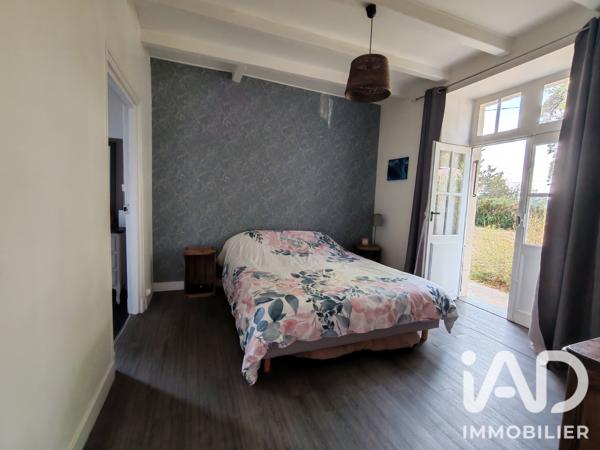 Maison à vendre 8 pièces 175 m² Terres-de-Haute-Charente