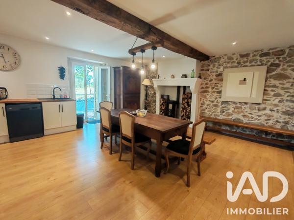 Maison à vendre 8 pièces 175 m² Terres-de-Haute-Charente