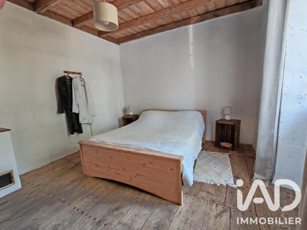 Maison à vendre 8 pièces 175 m² Terres-de-Haute-Charente