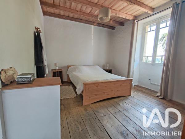 Maison à vendre 8 pièces 175 m² Terres-de-Haute-Charente