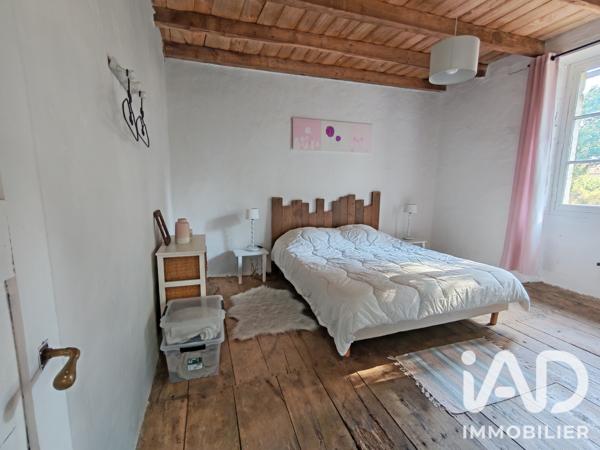 Maison à vendre 8 pièces 175 m² Terres-de-Haute-Charente