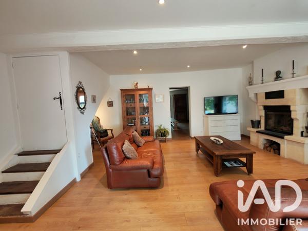 Maison à vendre 8 pièces 175 m² Terres-de-Haute-Charente