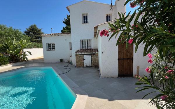 Maison à vendre    4 pièces •  Saint-Cyr-sur-Mer