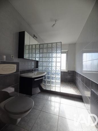 Location studio 50 m² Forbach