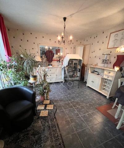 LA COURONNE  - MAISON DE PLAIN PIED AVEC PISCINE - 125 M2