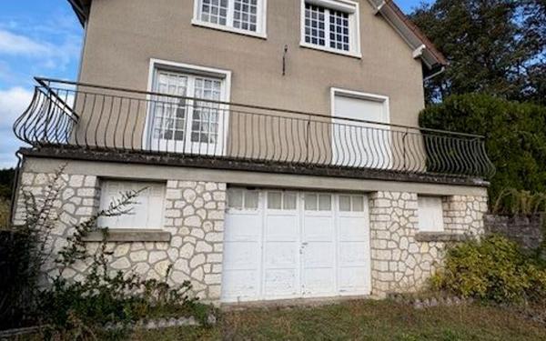 Maison à vendre    5 pièces •  Thésée