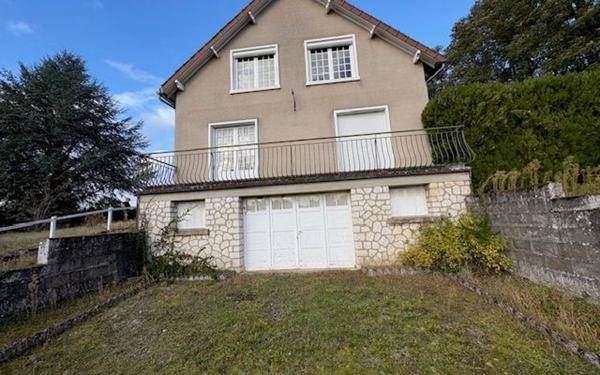 Maison à vendre    5 pièces •  Thésée