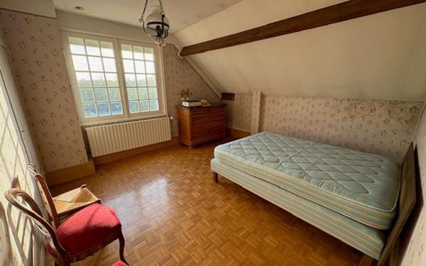 Maison à vendre    5 pièces •  Thésée