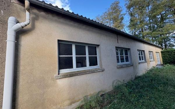 Maison à vendre    5 pièces •  Thésée