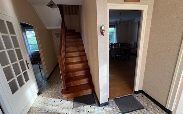 Maison à vendre    5 pièces •  Thésée