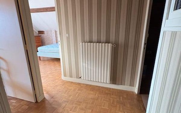 Maison à vendre    5 pièces •  Thésée