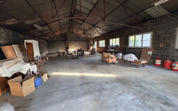 Maison à vendre    5 pièces •  Thésée