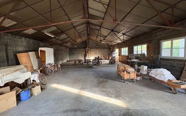 Maison à vendre    5 pièces •  Thésée