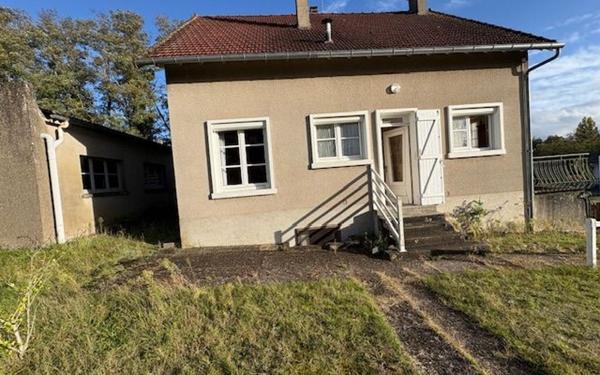 Maison à vendre    5 pièces •  Thésée