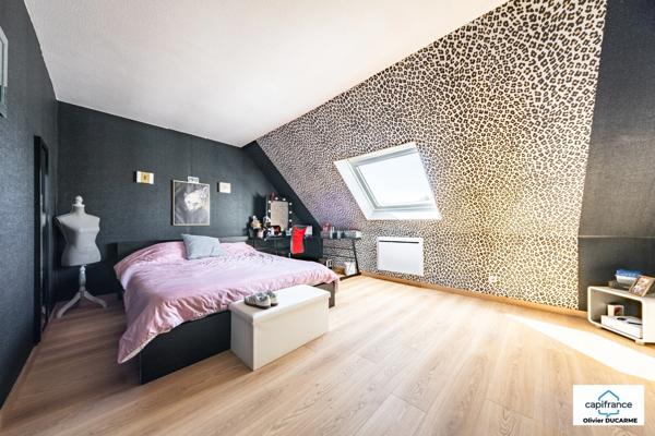 Maison louée à vendre, 6 pièces GENLIS (21) pour investisseur, 4 chambres, terrain arboré et garage