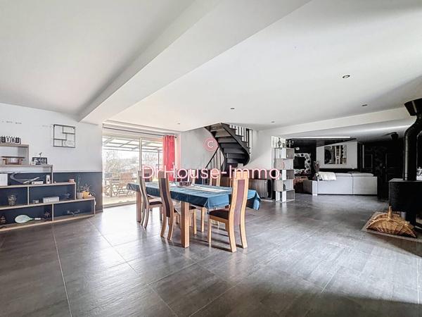 Maison à vendre 7 pièces de 240 m²