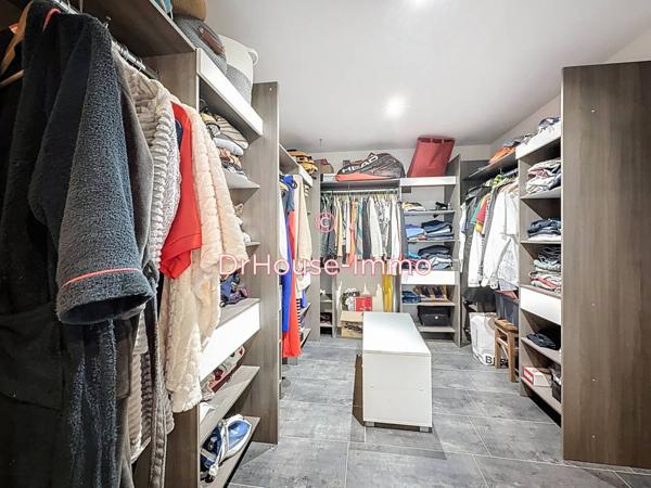 Maison à vendre 7 pièces de 240 m²