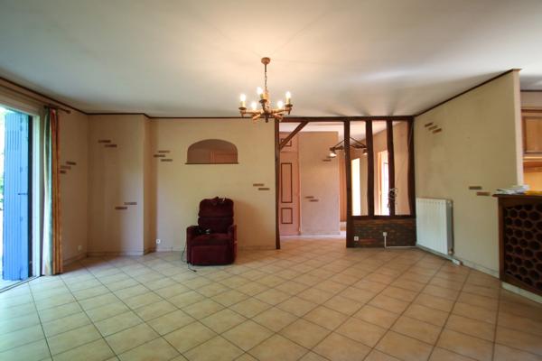 Maison 103m² 3 chambres bureau, à 5mn à pied du centre ville de CASTELJALOUX (47) terrain 2845m²