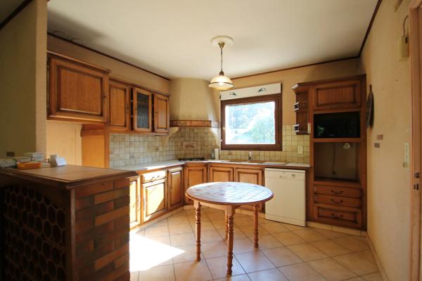 Maison 103m² 3 chambres bureau, à 5mn à pied du centre ville de CASTELJALOUX (47) terrain 2845m²