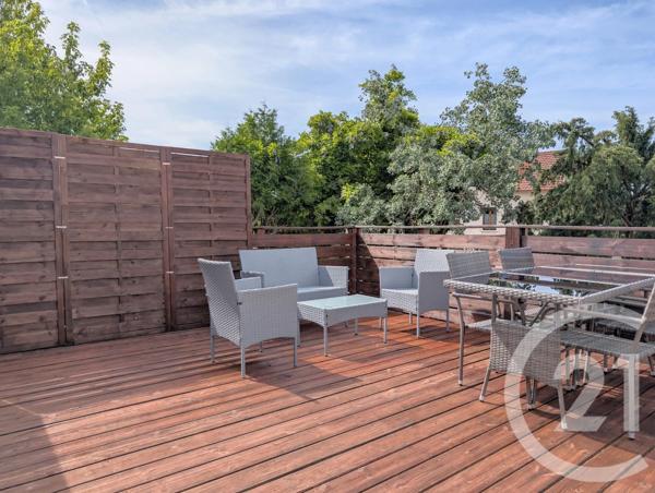 Maison à vendre  5 pièces - 189 m 2   LES AVENIERES VEYRINS THUELLIN  - 38