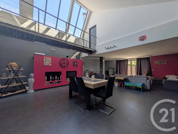 Maison à vendre  5 pièces - 189 m 2   LES AVENIERES VEYRINS THUELLIN  - 38
