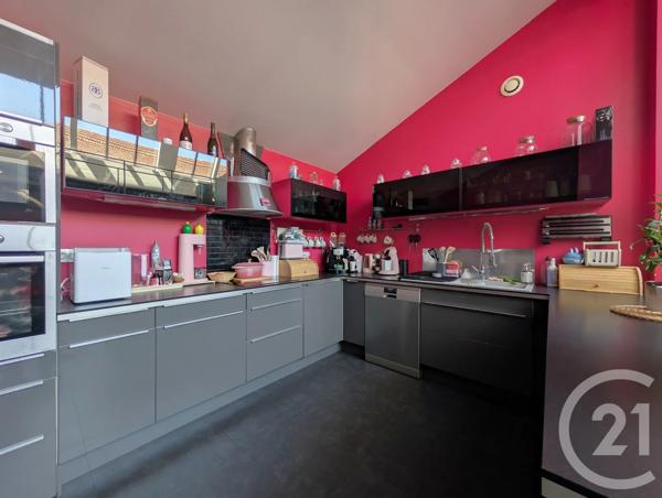 Maison à vendre  5 pièces - 189 m 2   LES AVENIERES VEYRINS THUELLIN  - 38