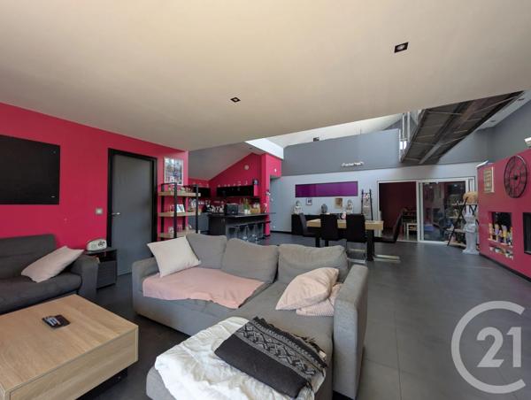 Maison à vendre  5 pièces - 189 m 2   LES AVENIERES VEYRINS THUELLIN  - 38