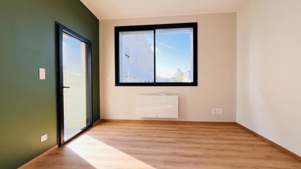 Dpt Finistère (29), à vendre CROZON centre appartement T3 de 52 m² Habitable - Terrasse - Cave