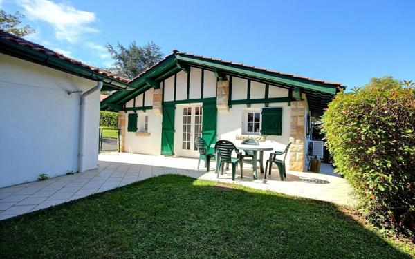 Maison à vendre    9 pièces •  Hasparren