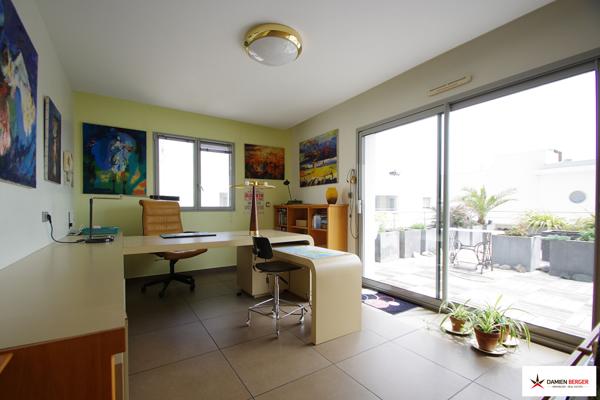 Vieux port. Grand appartement T4 en dernier étage. La rochelle
