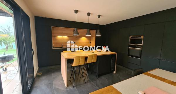 Location Maison 5 pièces 141.43 m² - Lieuron 35550