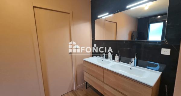 Location Maison 5 pièces 141.43 m² - Lieuron 35550