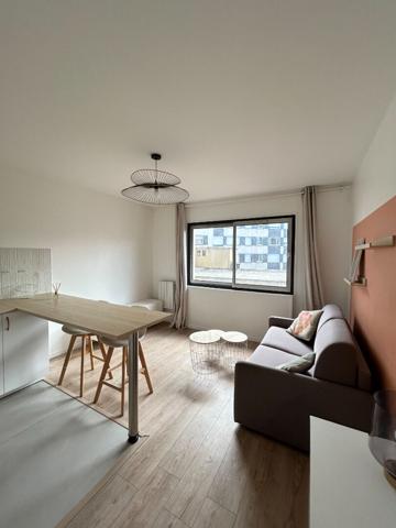 "APPARTEMENT MEUBLÉ LE MANS 1 PIECE 21M2"