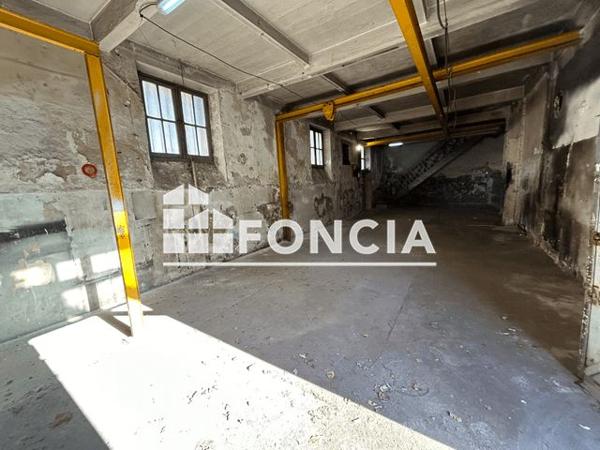 Location Local commercial 3 pièces 214 m² - 89 BD VIALA Marseille 13015