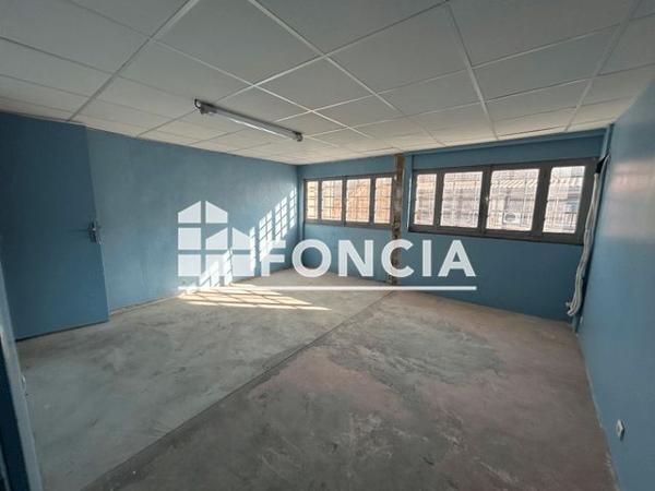 Location Local commercial 3 pièces 214 m² - 89 BD VIALA Marseille 13015
