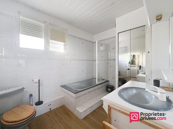 AYTRÉ - Ensemble immobilier (112m2 + locatif 33m2 + revenus complémentaires)