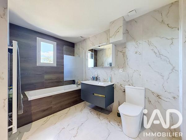 Maison à vendre 5 pièces 104,86 m² Meyzieu