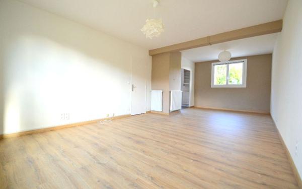 Appartement à vendre    3 pièces • 69,88 m2 Gelos