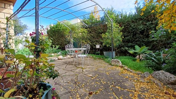 Narbonne (11100) Maison de Ville.