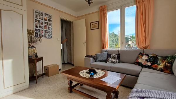 Narbonne (11100) Maison de Ville.