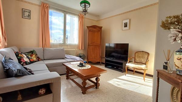 Narbonne (11100) Maison de Ville.