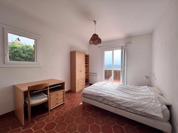 Villa à redécorer avec vue dominante – Draguignan