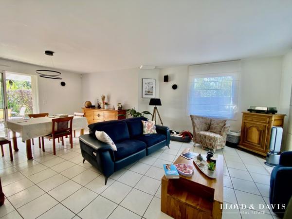 Maison familiale avec 4 chambres et garage