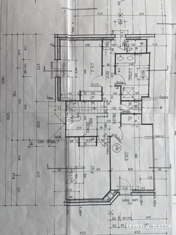 Maison familiale avec 4 chambres et garage