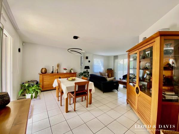 Maison familiale avec 4 chambres et garage