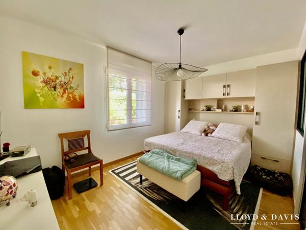 Maison familiale avec 4 chambres et garage