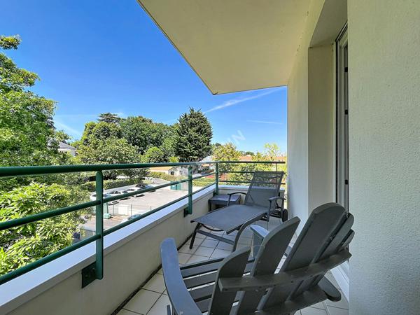 ORVAULT - Petit Chantilly / Appartement 5 pièce(s) 103 m2 / TERRASSE / GARAGE/ CAVE/ ASCENSEUR