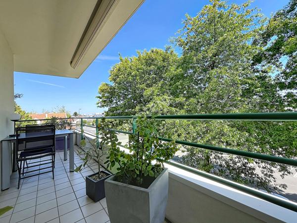 ORVAULT - Petit Chantilly / Appartement 5 pièce(s) 103 m2 / TERRASSE / GARAGE/ CAVE/ ASCENSEUR